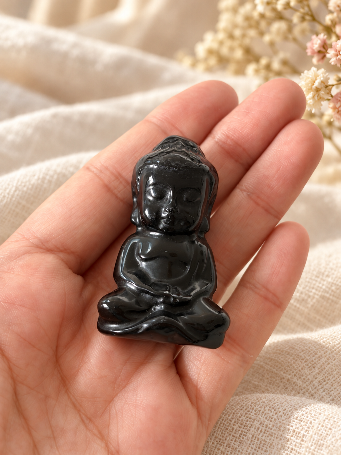 bouddha en obsidienne noire