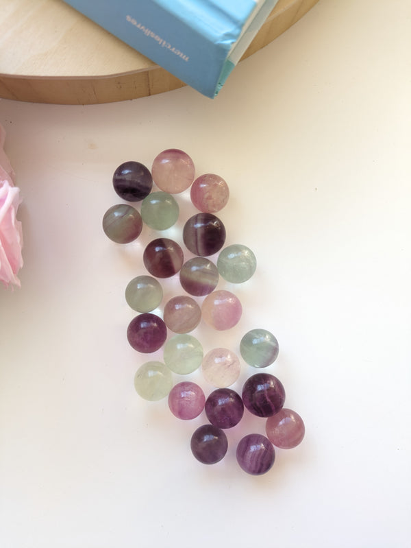 Petite bille en Fluorite