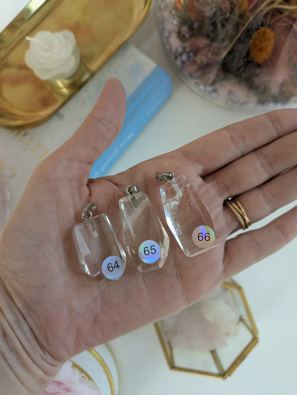 Pendentif cristal de roche acier inoxydable